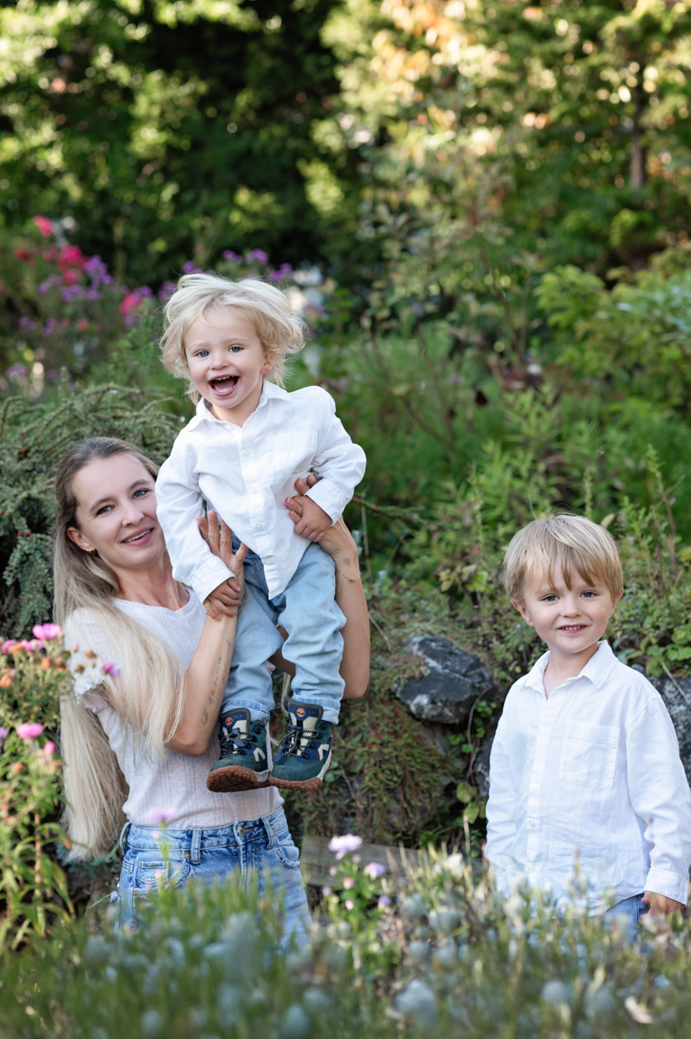 Familienfotografie Graz – natürliche Familienfotos