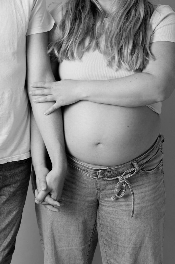 Babybauchfoto mit Partner